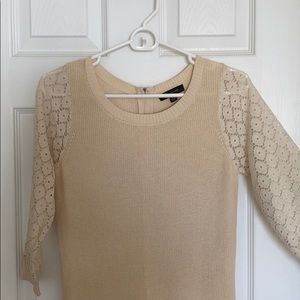 Sweater dress with lace sleeves